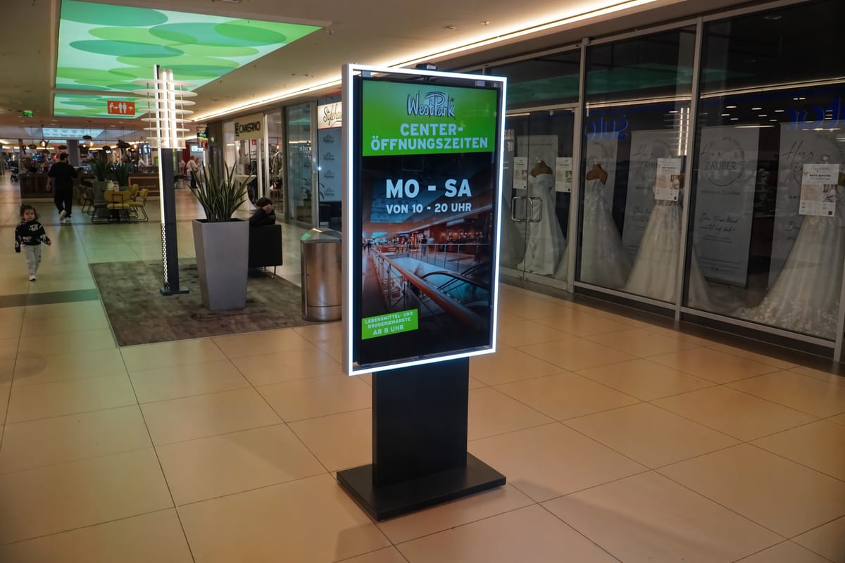 EDDAIR Digital Signage Installation Westpark Ingolstadt — LED Display